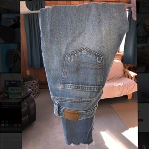 American Eagle Mom Jean